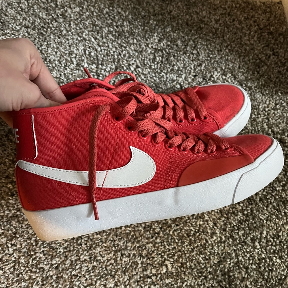 Nike high top shoes